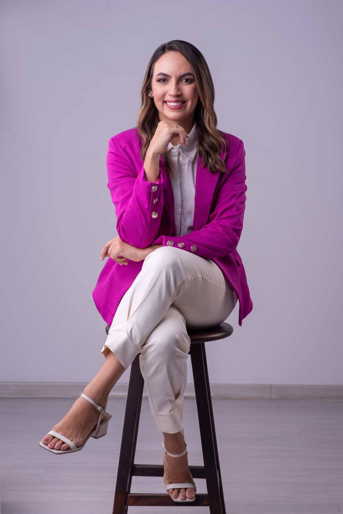 Camila Soares em atendimento